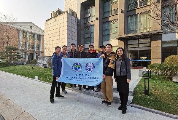 1704940555758983.jpg 2#楼合影.jpg