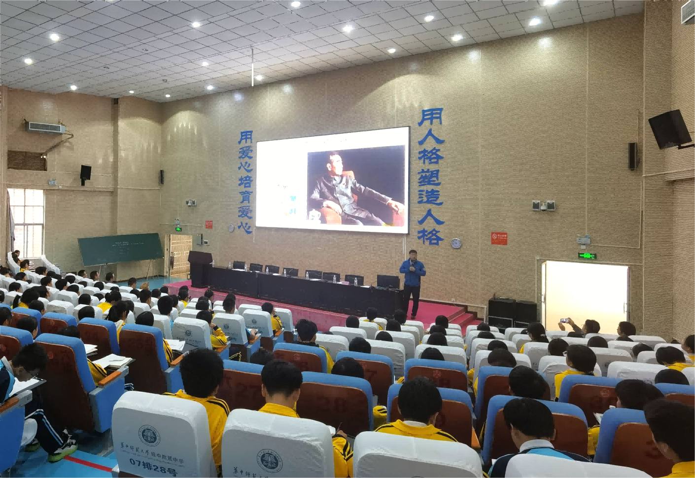 1735780724606261.png 1735780724606261.png